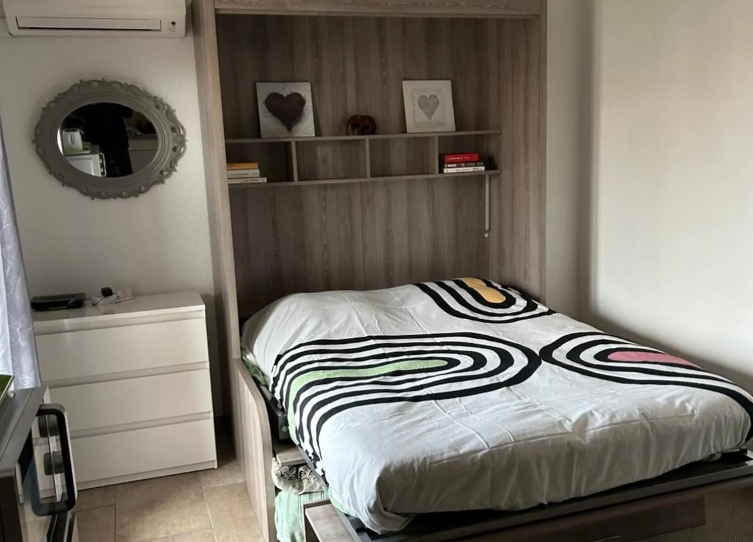 Appartement studio climatisé proche port et plages La Londe-les-Maures